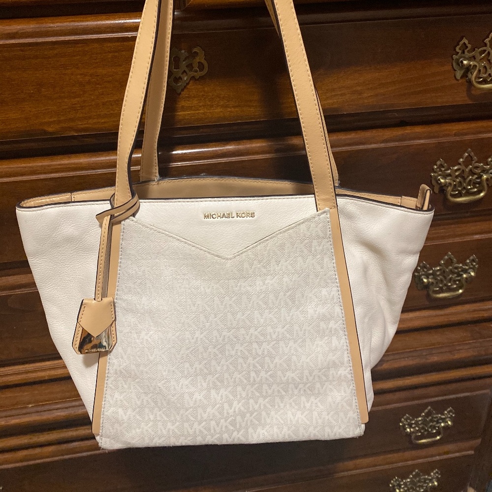 Michael Kors purse